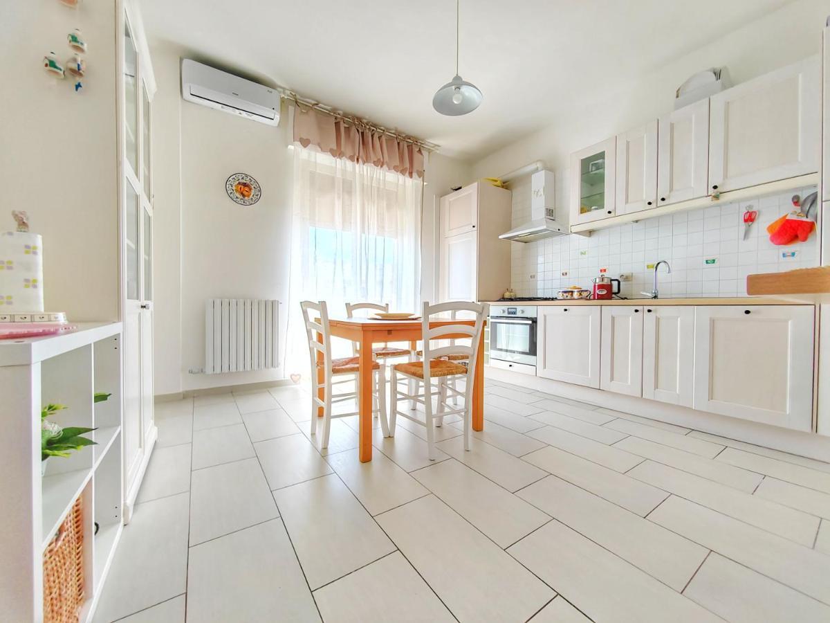 Apartamento Dimora Sea View Monopoli Exterior foto