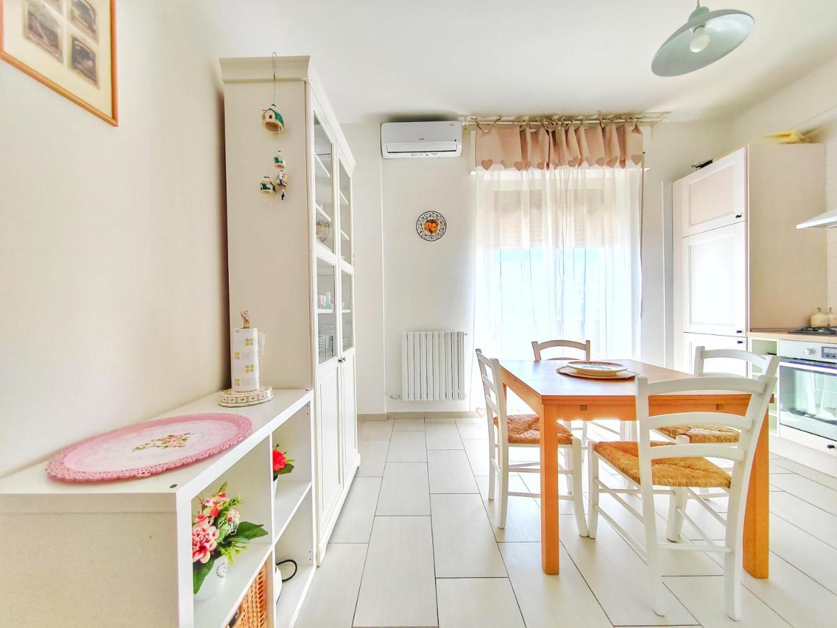 Apartamento Dimora Sea View Monopoli Exterior foto