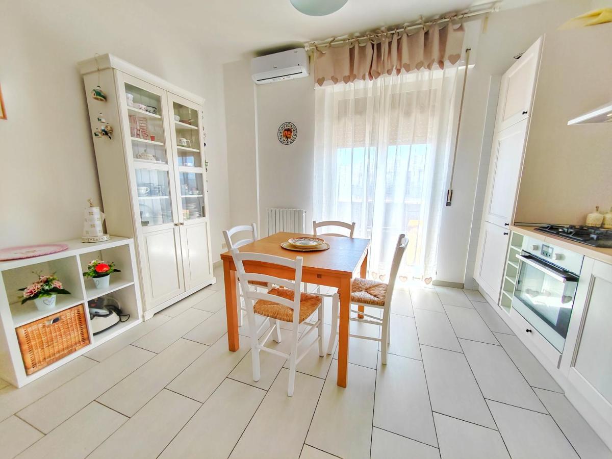 Apartamento Dimora Sea View Monopoli Exterior foto