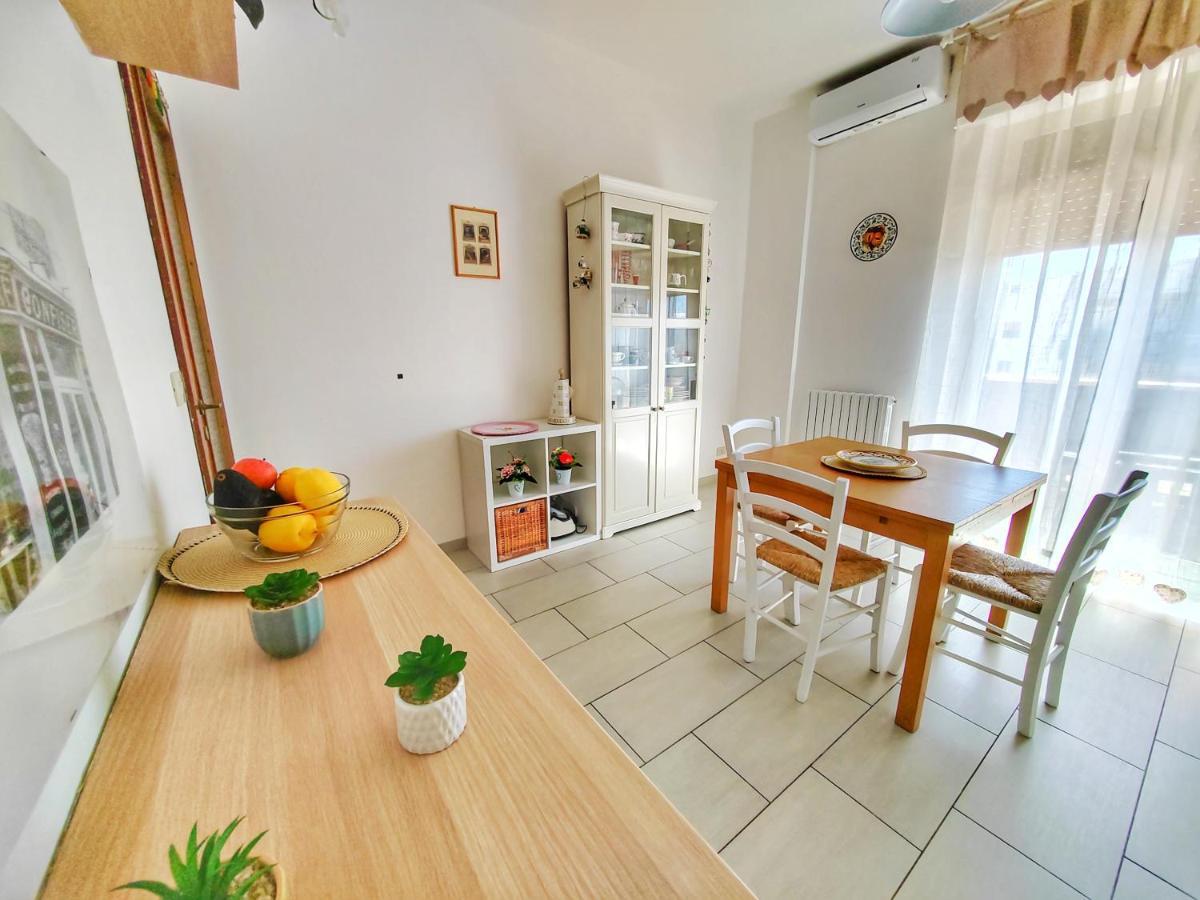 Apartamento Dimora Sea View Monopoli Exterior foto